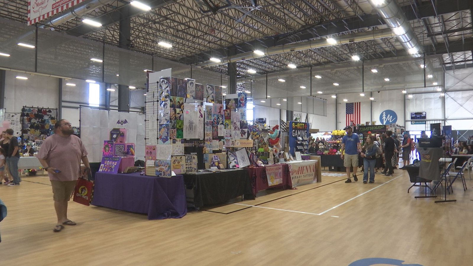 Hundreds gather at Rogue X for anime convention